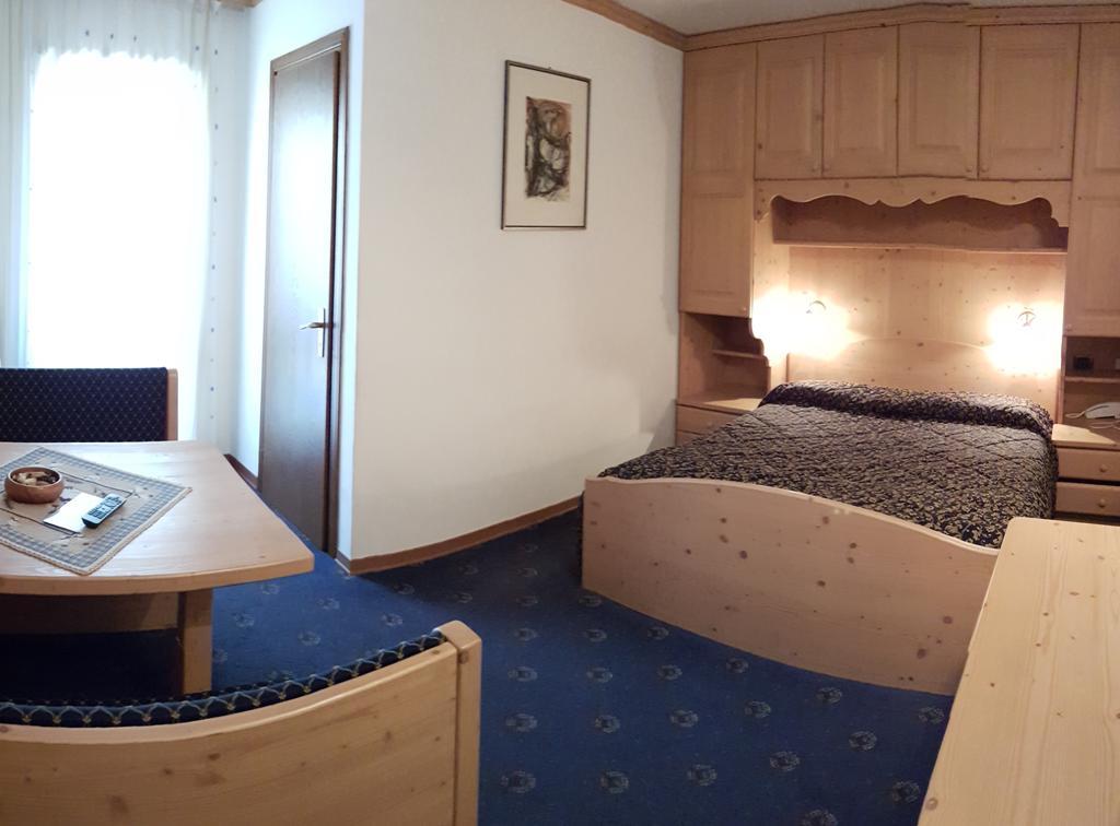 Villa Elena B&B Hotel Сан-Мартіно-ді-Кастроцца Екстер'єр фото