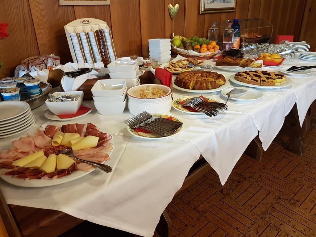 Villa Elena B&B Hotel Сан-Мартіно-ді-Кастроцца Екстер'єр фото