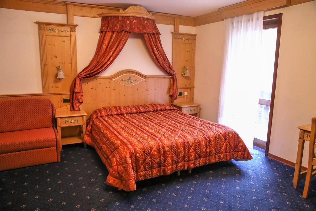 Villa Elena B&B Hotel Сан-Мартіно-ді-Кастроцца Екстер'єр фото