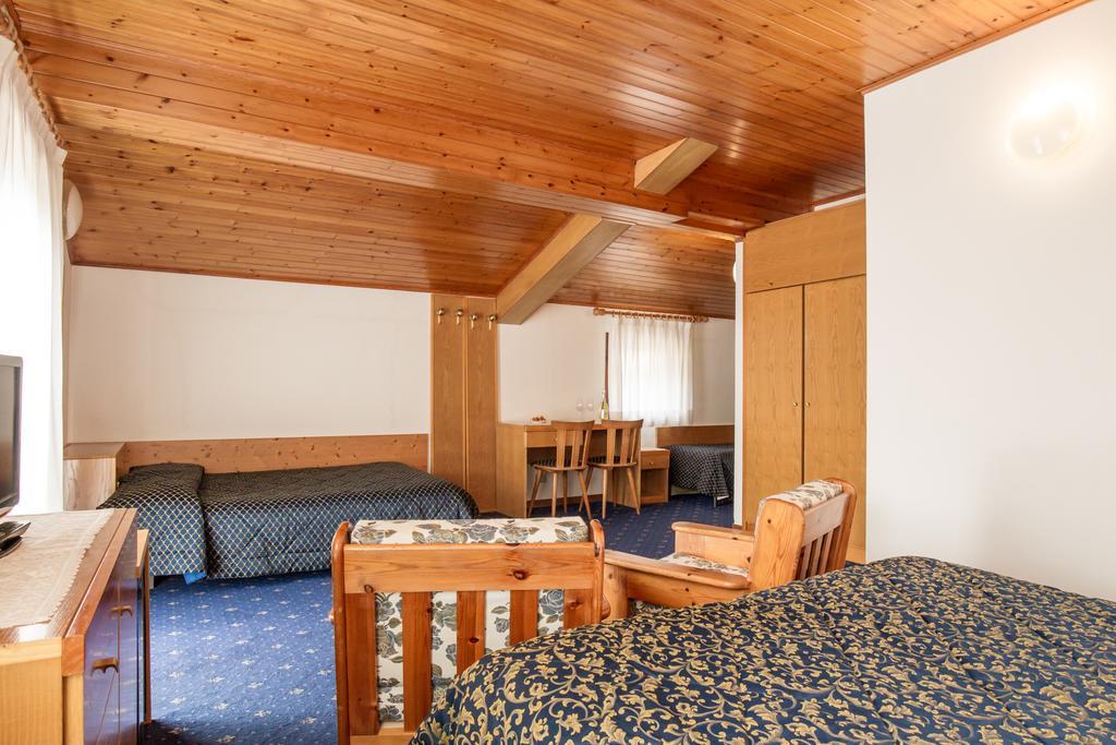Villa Elena B&B Hotel Сан-Мартіно-ді-Кастроцца Екстер'єр фото