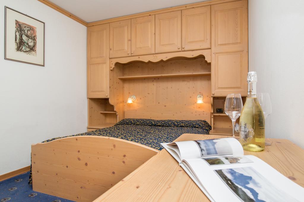 Villa Elena B&B Hotel Сан-Мартіно-ді-Кастроцца Екстер'єр фото